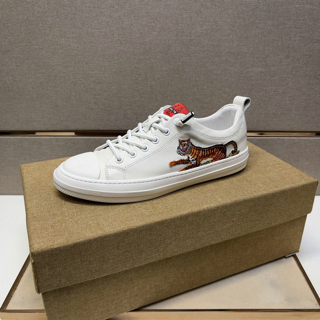 men gucci shoes-437